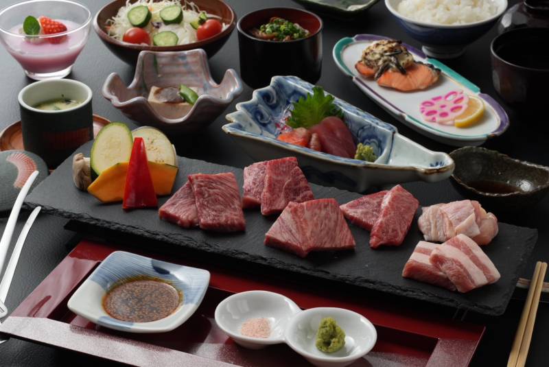 新献立・ご提供A5飛騨牛を公開　New menu and offering A5 Hida beef is now available.